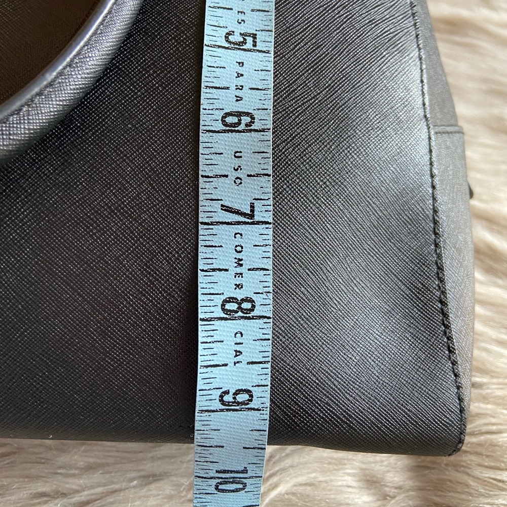 Michael Kors Bag - Picture 6 of 7